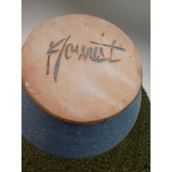 Handcrafted Blue Pottery Vase Signed  7 1/2" Tall With Wide Round Base & Narrow - Picture 3 of 8